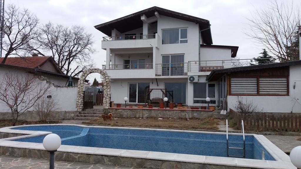 Villa Lucy Varna Extérieur photo